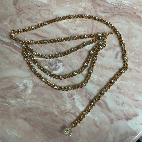 Incredible runway belt from spring 1992 chanel - Picture 6 of 9